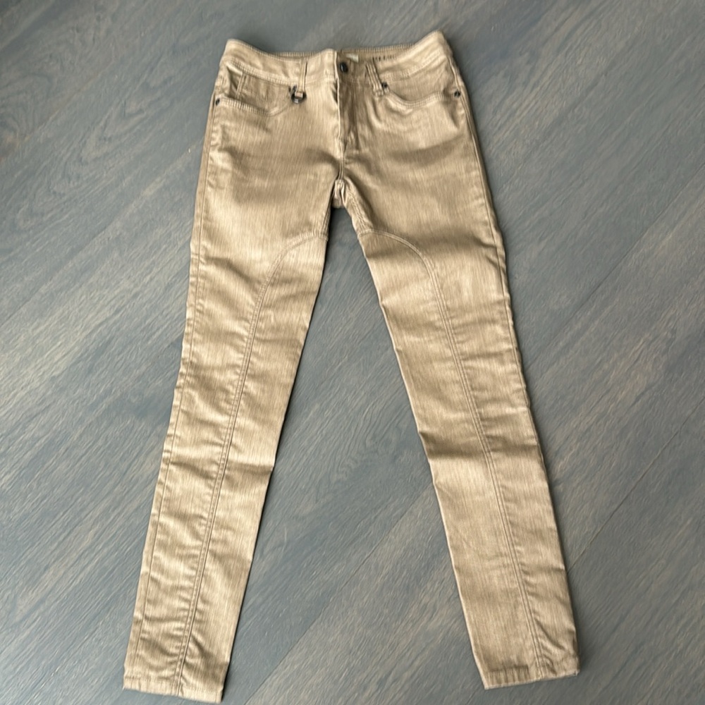Burberry Brit. Size 29w. Oatmeal Skinny Ankle Pants. New w/o tags.